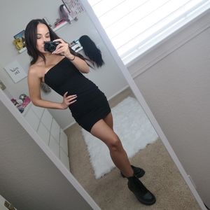 Black Rouched Strapped Dress